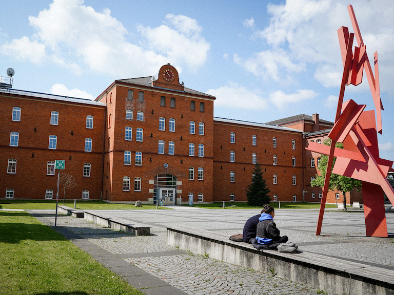 Hochschule Ansbach historisches Campusgebäude